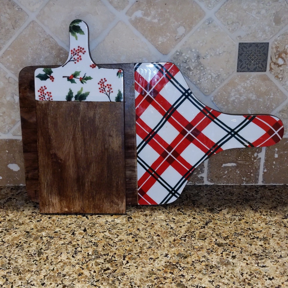 Charcuterie Holly Berry Plaid Christmas Dolly Parton Mango Wood Paddle Boards - Picture 7 of 7